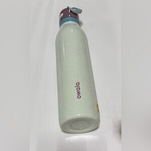 New! Owala Speckled White insulated Water Bottle